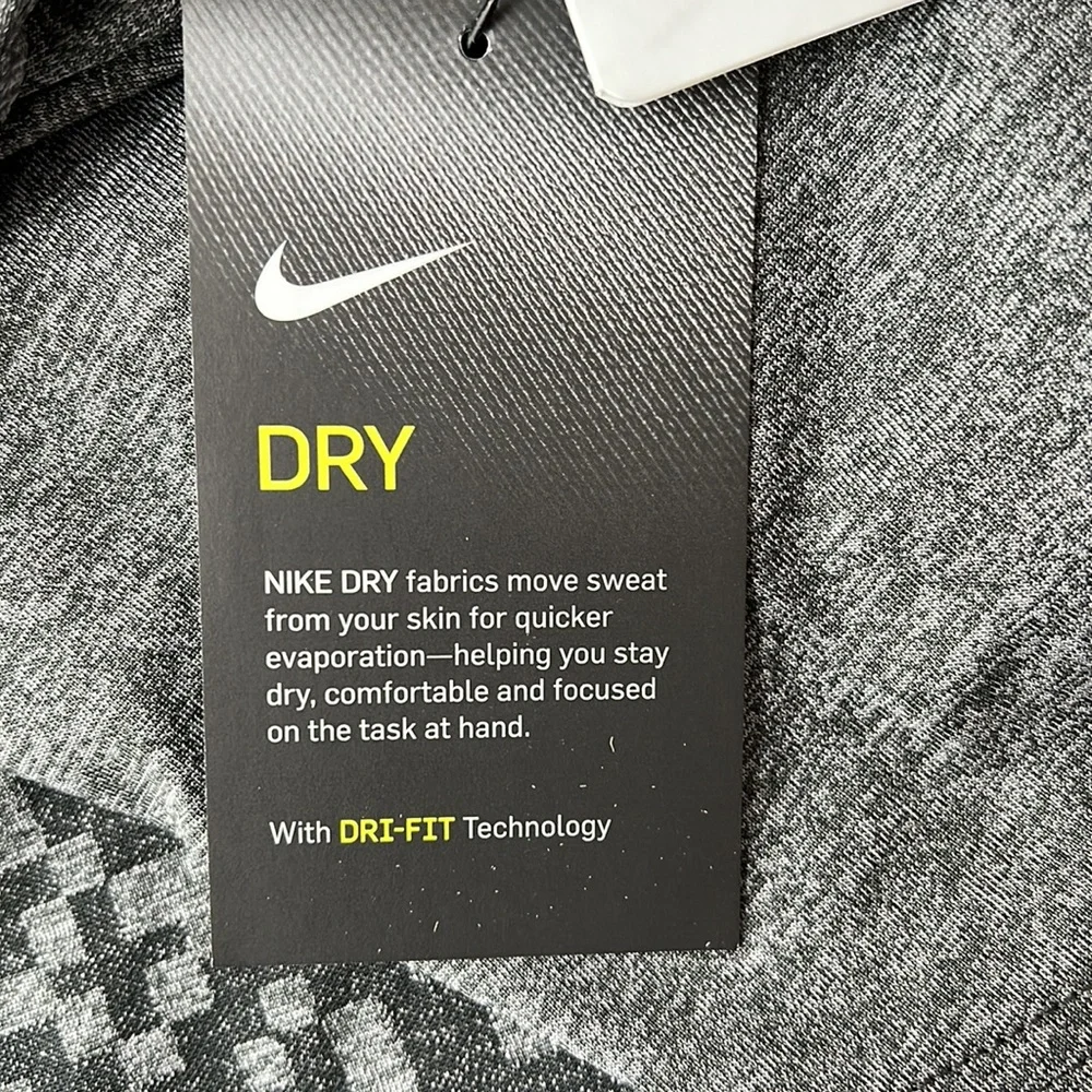 Nike sweatshirt - Picture 10 of 11